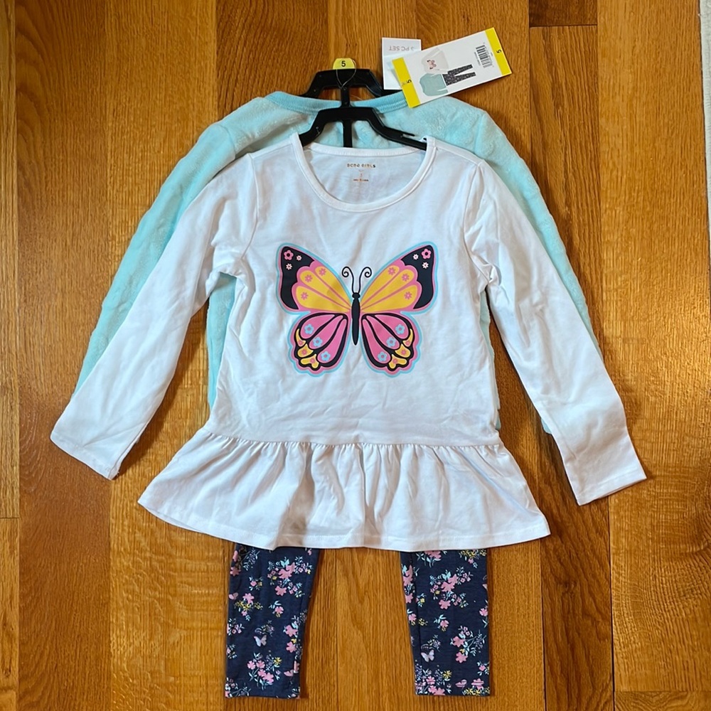 NWT 3 piece Girls outfit
